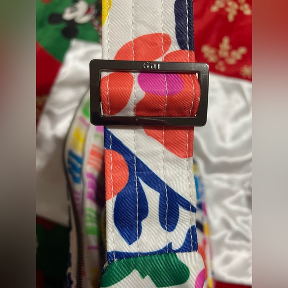 LUG: Trooper Crossbody - Picture 9 of 11